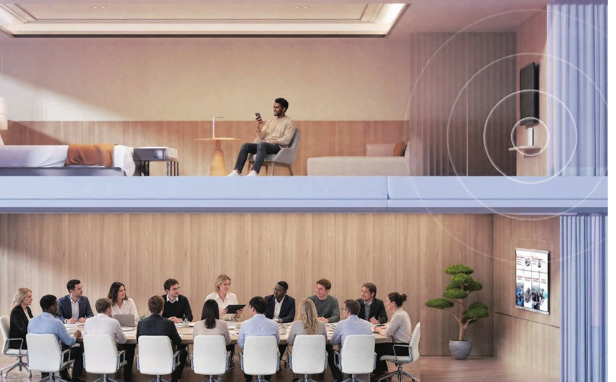 ภาพตัดอาคารโรงแรมแสดงห้องพัก ล็อบบี้ และห้องประชุมที่เชื่อมต่อเครือข่ายเดียวกัน